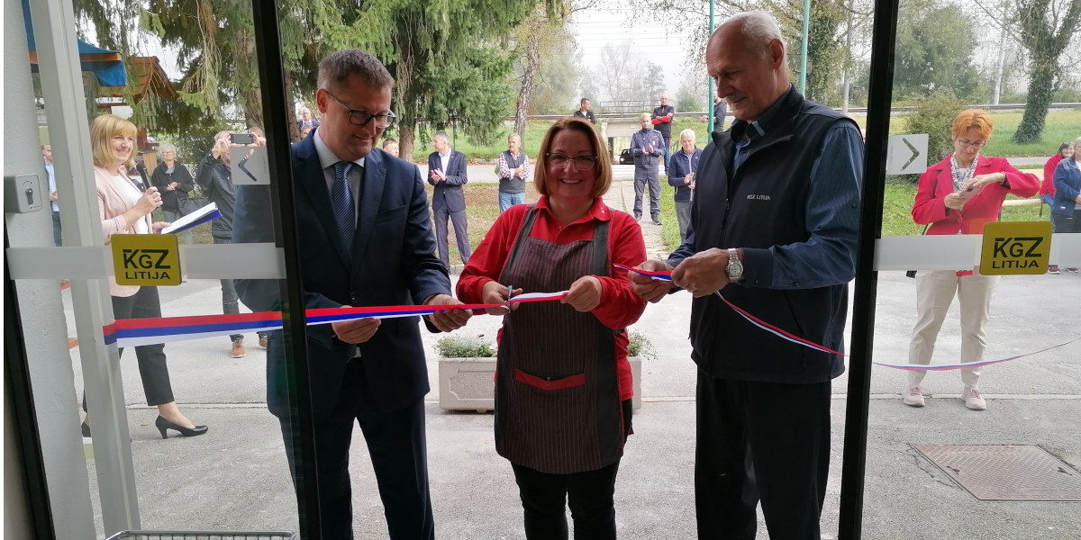  Otvoritev trgovine KGZ Litija v Kresnicah 